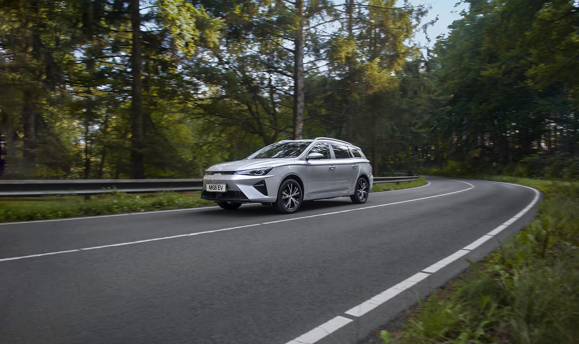 Zs facelift range header CUTOUT