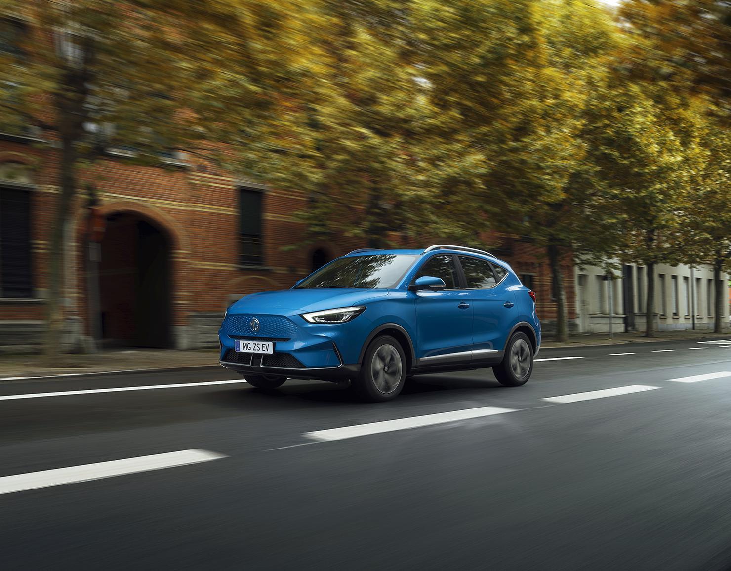 Zs facelift range header CUTOUT